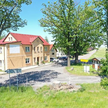 Landpension Bielatal - Raum Экстерьер фото