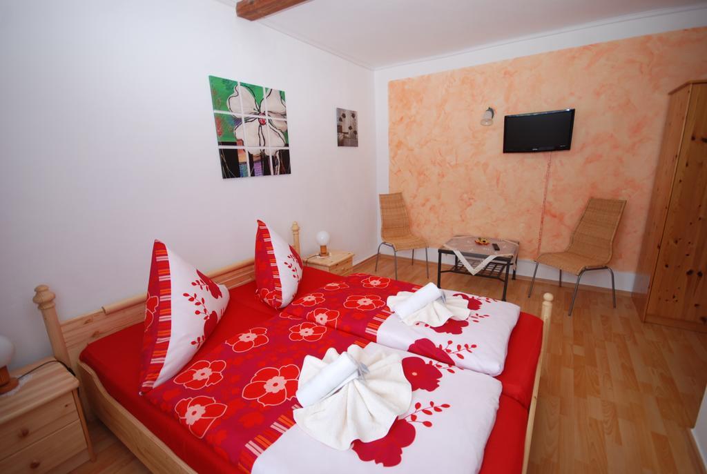 Landpension Bielatal - Raum Номер фото