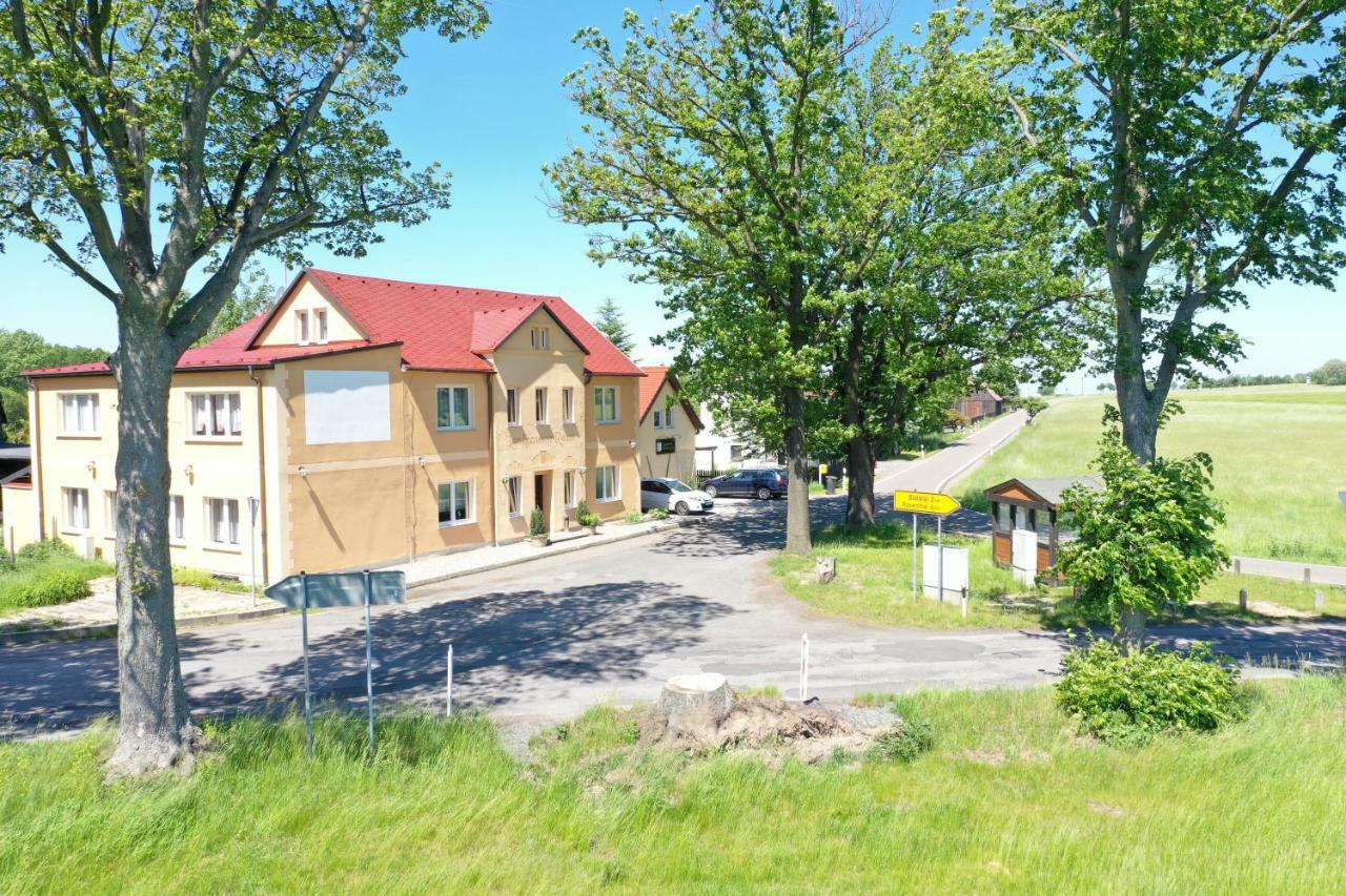 Landpension Bielatal - Raum Экстерьер фото
